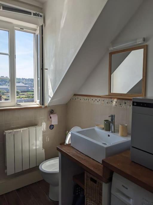 Appartement Calme A 300 M De La Plage-Centre Ville - Quiet Appartment 300 M Near City And Beach 梅尔·莱斯·拜恩斯 外观 照片